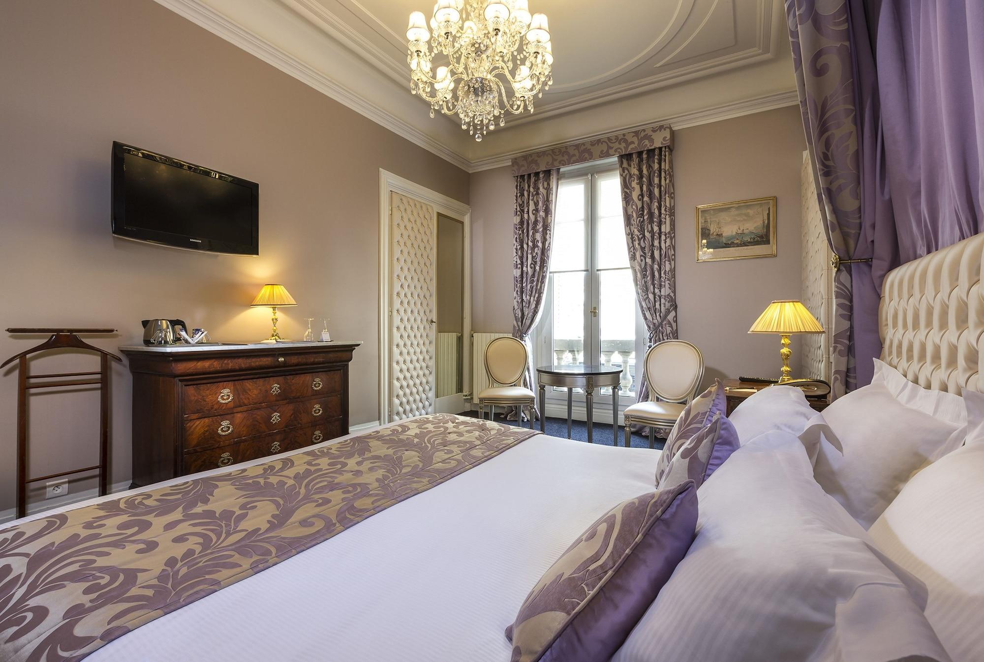 Hotel Claridge Paris Room photo